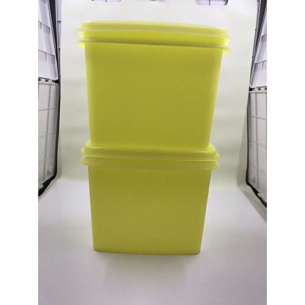 Tupperware 1243-3 Yellow Shelf Saver 2 Storage Containers With Lids Vintage